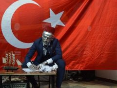 Mehmet Akif Ersoy’un Canlı Heykel Gösterisi Yapıldı