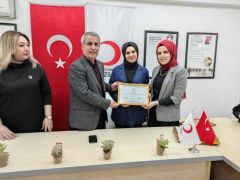 Kızılay Kadın 1 Yaşında