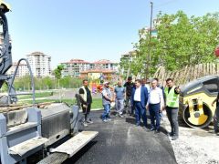 Yeşilyurt Belediyesi Mahalle Yollarını Baştan Aşağı Yeniliyor