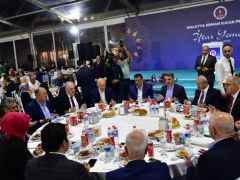 Erman Ilıcak Öğrencilerle İftar Yaptı