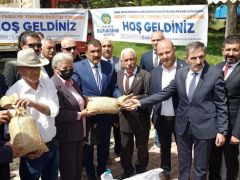 Arguvanlı Üreticilere Nohut Tohumu Dağıtıldı