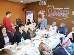 Başkan Güder Battalgazili Annelerle Buluştu