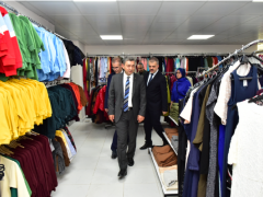 Vali Şahin, SYDV Sosyal Mağazada İncelemelerde Bulundu