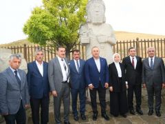 Bakan Çavuşoğlu, Kent Müzesi ve Arslantepe Höyüğü’nü Gezdi
