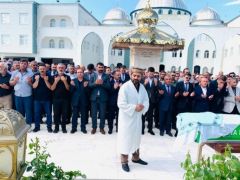 Sanatçı  Ali Kınık’ın Annesi Vefat Etti