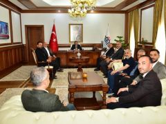 MÜSİAD Yönetimi Vali Şahin’i Ziyaret Etti