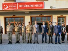 Vali Şahin Geri Gönderme Merkezinde İncelemelerde Bulundu
