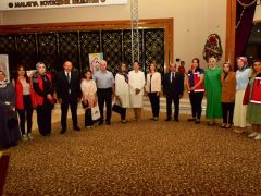 Vali Şahin’in Eşi  Koruyucu Ailelerle Buluştu