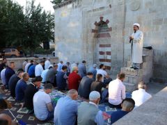 Bayram Namazı  Battalgazi’deki Namazgâh’ta Kılındı