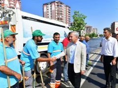 Yeşilyurt Belediyesi Bayrama Hazır