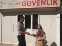 Büyükşehir Belediyesi Güvenlik Görevlilerinden Örnek Davranış