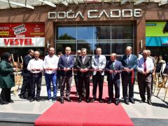 “Cuma-Cumartesi-Pazar” Sergisi Açıldı