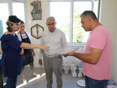 Başkan Güder El Emeği Göz Nuru Eserleri İnceledi