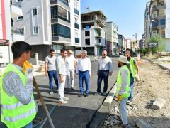 Başkan Çınar Kaldırım Yenileme Çalışmalarını İnceledi