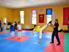 Yeşilyurt Belediyespor Kulübü Taekwondo Takımı Sporcuları Hedef Büyüttü