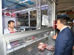Başkan Gürkan’dan Kasap Pazarı Esnafına Ziyaret