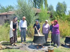 Arguvan Kızık Mahallesinde Aşure Etkinliği Düzenlendi
