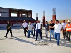 Vali Şahin İnşaatı Devam Eden Okulları İnceledi