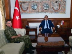 Tümgeneral Altuğ’dan Vali Şahin’e Ziyaret