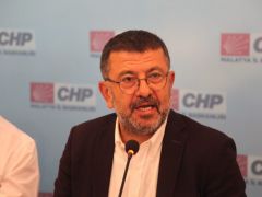 Ağbaba, “Bu Zamlar Asgari Ücretliye Dolaylı Yoldan Senin Çocuğun Okumasın Demektir”