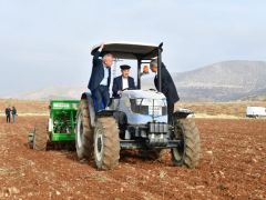 Yeşilyurt Belediyesi’nden Tarımsal Yatırımlara Destek