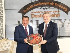 Bakan Yardımcısı Büyükdere’den Başkan Gürkan’a Ziyaret