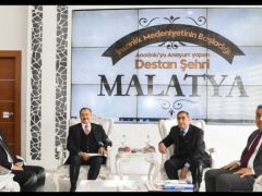 Eski Bakan Eroğlu’dan Büyükşehir Belediyesine Ziyaret