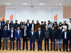 Başkan Çınar Mühendislik Öğrencileriyle Buluştu