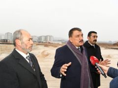 Başkan Gürkan 100. Yıl Parkında İncelemelerde Bulundu