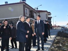 Vali Şahin’den Doğanyol’a Ziyaret