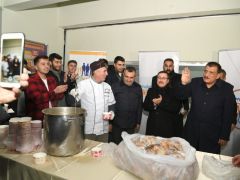 Büyükşehir Belediyesi Ders Çalışan Öğrencileri Unutmadı