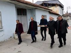 Yeşilyurt’ta Komşu Ailelere Gönül Tabağı
