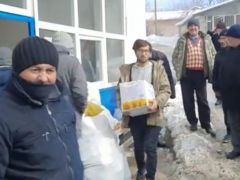 Kuluncak Halkı Depremzedeleri Unutmadı