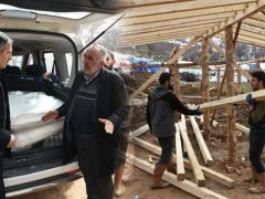 Tarım ve Orman Müdürlüğü Yıkılan Ahırları Yapmaya Başladı