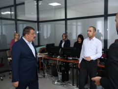 Büyükşehir Çağrı Merkezi Çalışmaya Devam Ediyor