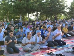Yeşilyurtlular Gedik Namazgâhında Bayram Namazını Kıldı