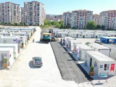 Yeşilyurt’ta Konteyner Kentlerin İhtiyaçları Gideriliyor
