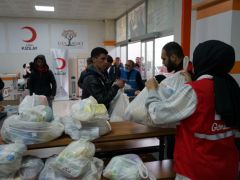 Malatya’da 110 Bin Paket Yardım Dağıtıldı