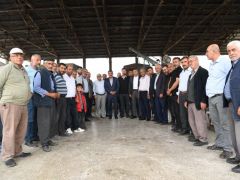 Başkan Gürkan Buğday Pazarı Esnafını Ziyaret Etti