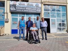 Büyükşehir Belediyesi ödüllü engelli araç tamir atölyesi hizmetlerini sürdürüyor