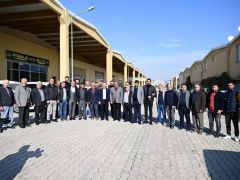 Başkan Çınar’dan Galericiler Sitesi Esnafına Ziyaret