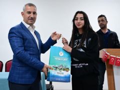Yeşilyurt Belediyesi’nden Öğrencilere Hazırlık Seti