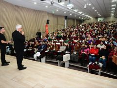 Başkan Güder KPSS Tekrar Kampının Son Dersine Katıldı