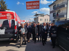 Başkan Adayı Murat Aslan Yeşilyurt’ta Miting Düzenledi