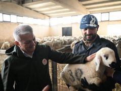 Vali Yazıcı’dan Süt Üretim Tesislerine Ziyaret