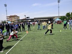 Vali Ersin Yazıcı Yeşiltepe Spor Kompleksinde Çocuklarla Buluştu