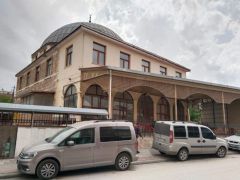 Depremde Hasar Alan Tarihi Cami Ayağa Kaldırılıyor