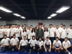 Kick Boks ve Muaythai Branşında Şampiyonlar Yetiştiriyor