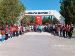 Manas Camii Öğrencileri Şehitleri Unutmadı