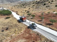 BÜYÜKŞEHİR BELEDİYESİ GÖZENE MAHALLESİ’NDE YOL ÇALIŞMALARINA BAŞLADI